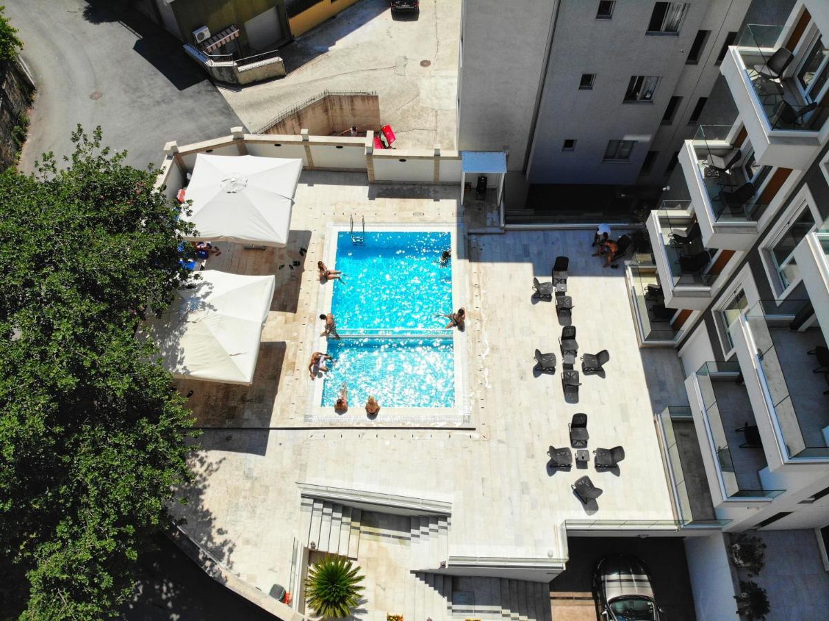 Chill And Go Aparthotel ブドヴァ エクステリア 写真